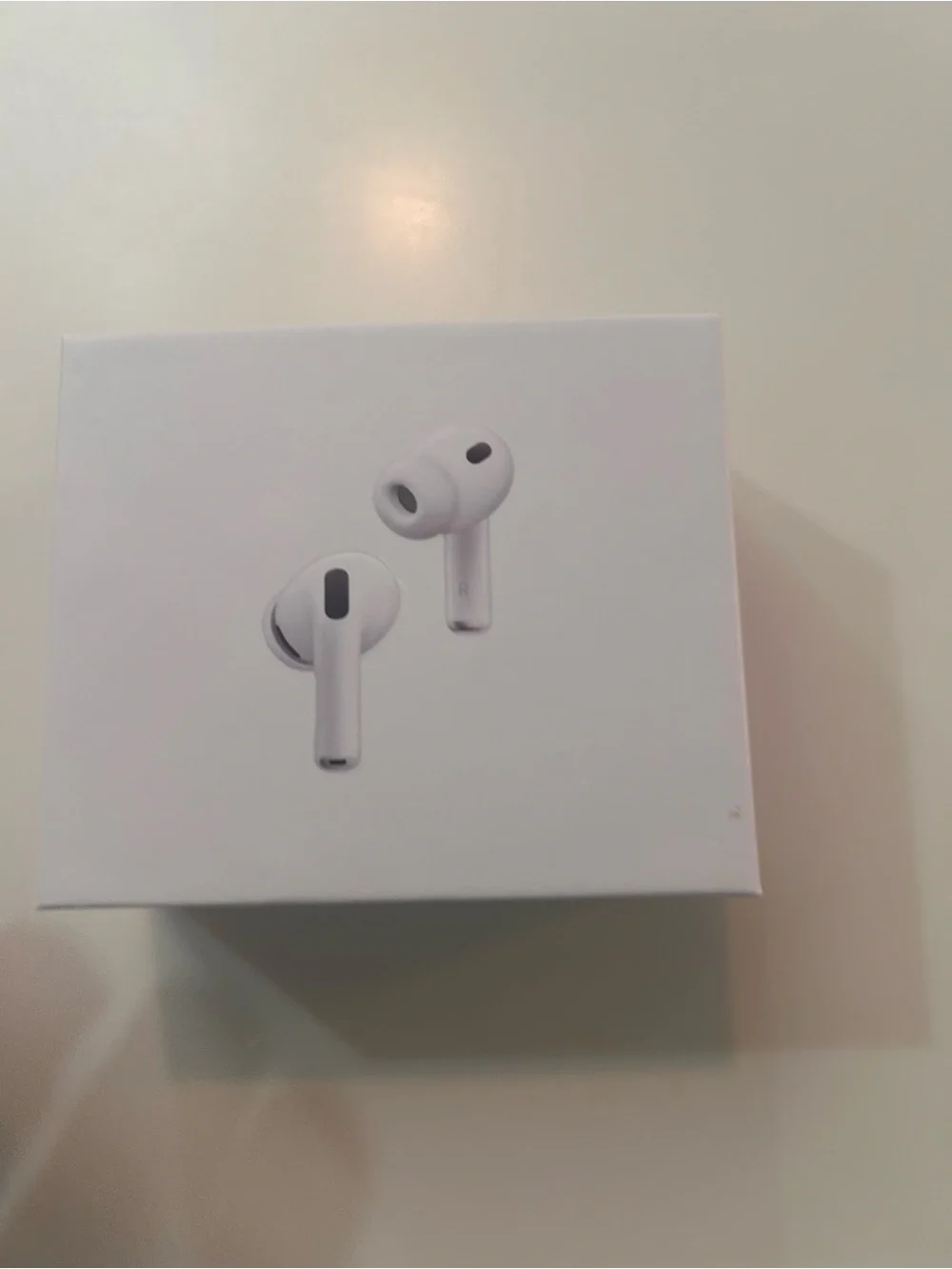 Apple White Wireless Earbuds with Charging Case